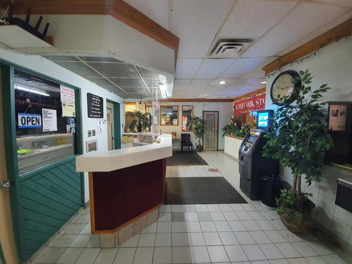 Sundre Motor Inn מראה חיצוני תמונה