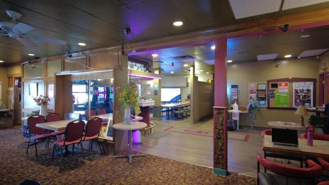 Sundre Motor Inn מראה חיצוני תמונה