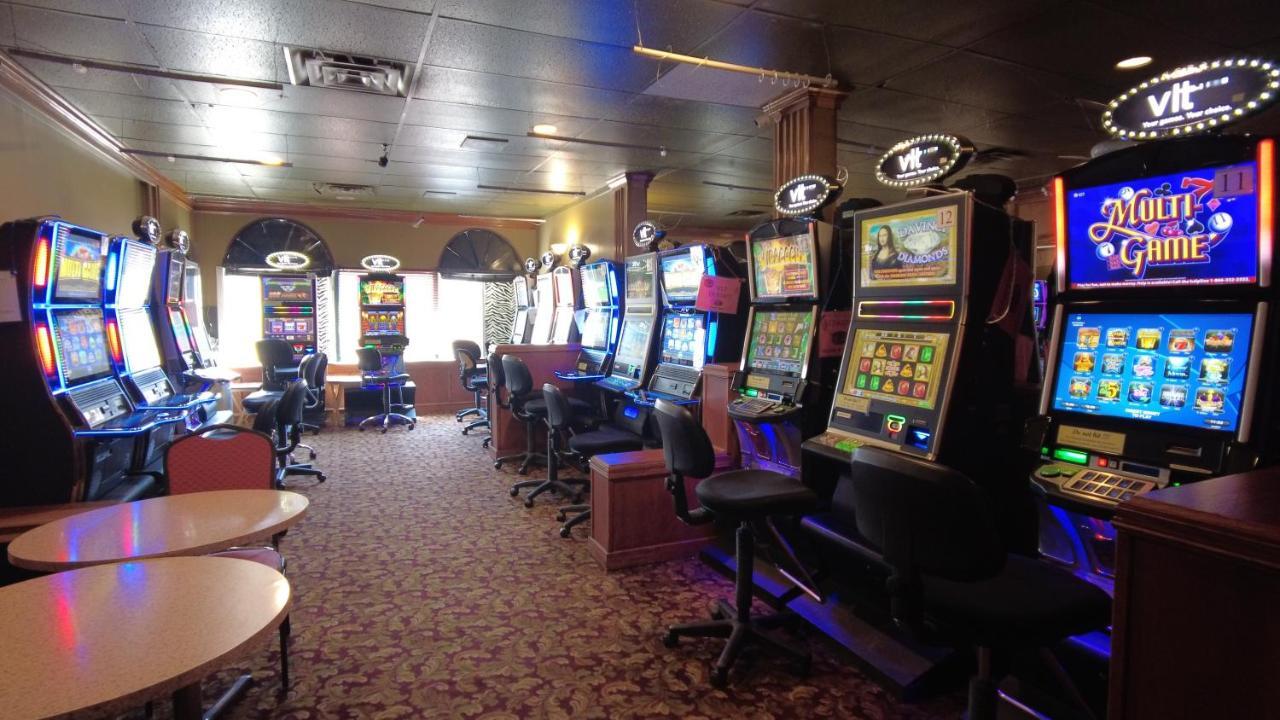 Sundre Motor Inn מראה חיצוני תמונה