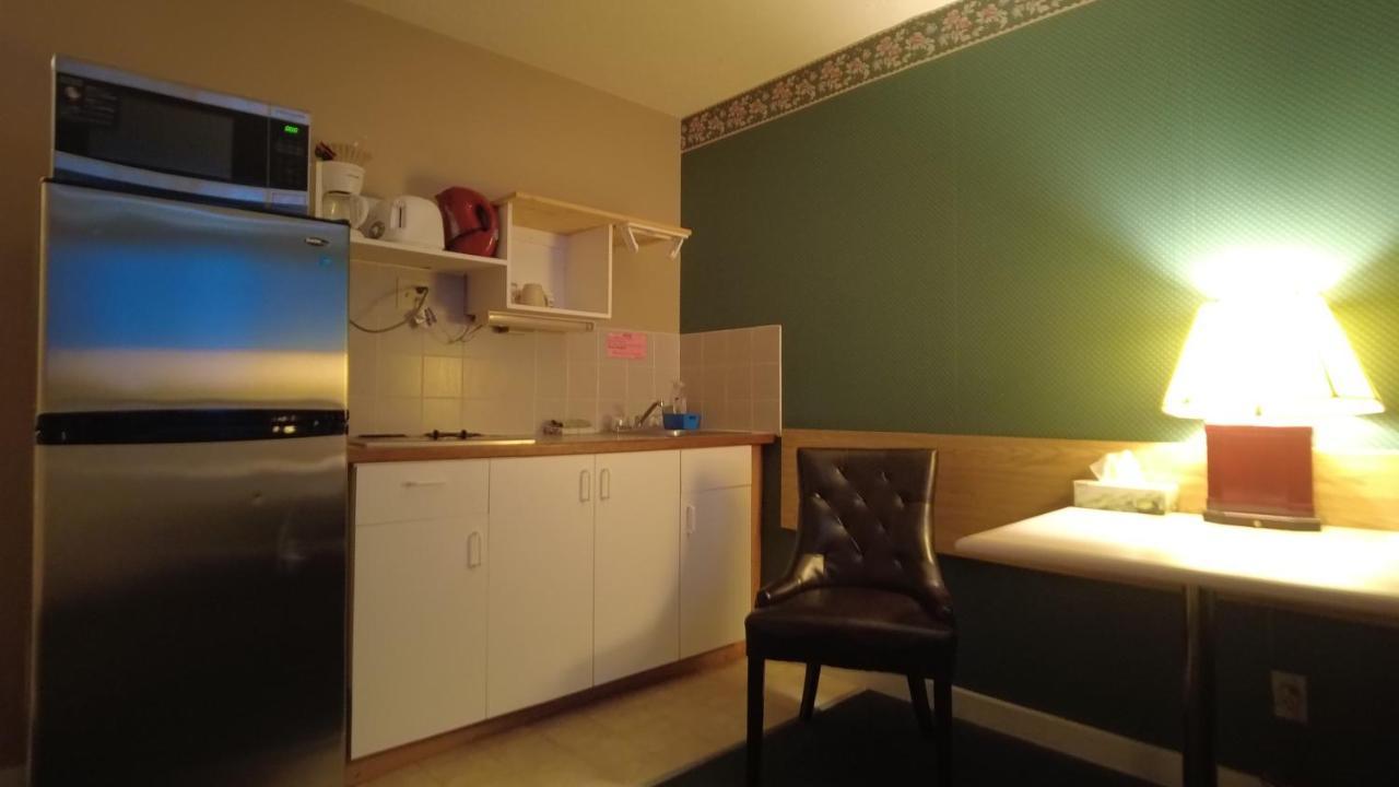 Sundre Motor Inn מראה חיצוני תמונה