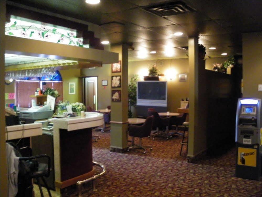 Sundre Motor Inn מראה חיצוני תמונה